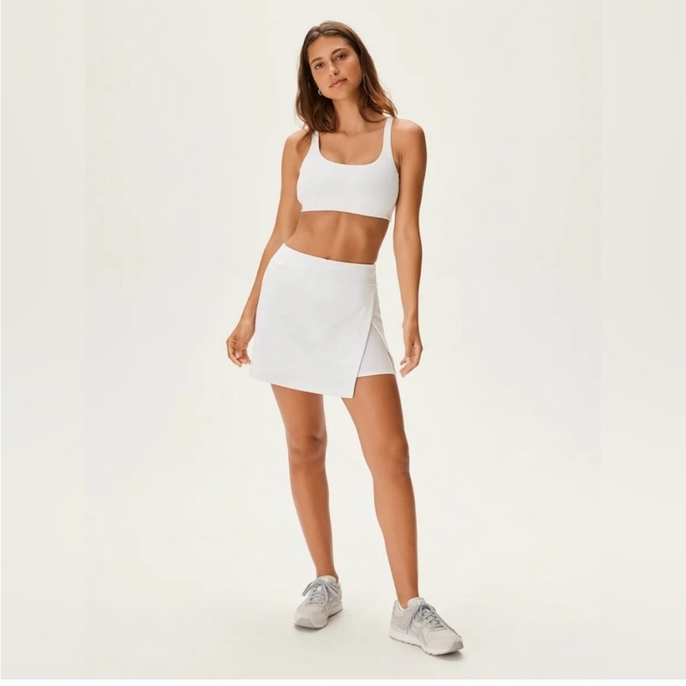Outdoor Voices Court Skort | white athletic tennis skirt